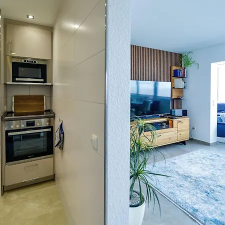 Апартаменты Strandhochhaus Sf10 *